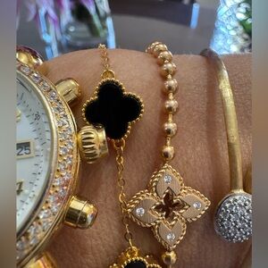 18K Solid Gold Black Clover Bracelet – 7.5” Length | 2.2g | 9.7mm Motifs